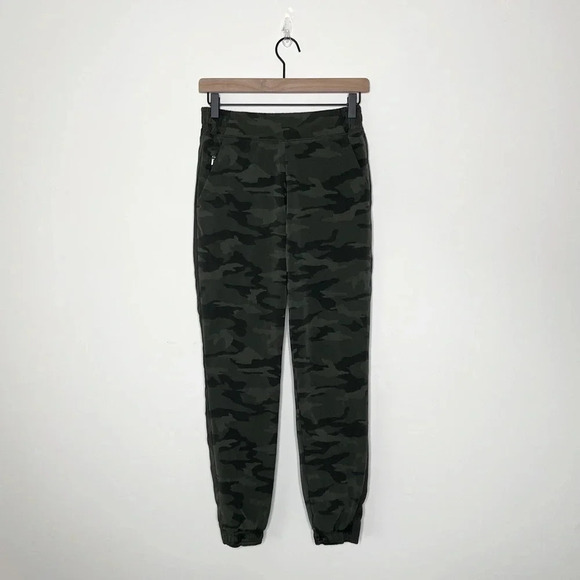 ATHLETA BROOKLYN CAMO LINED JOGGER comfy running gym - Picture 2 of 16